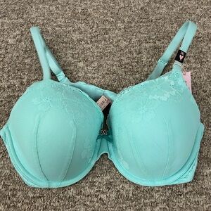 Victoria's Secret mint Lace Bra